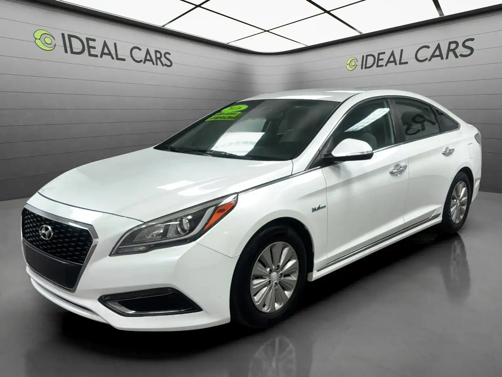 2016 Hyundai Sonata Base's photo