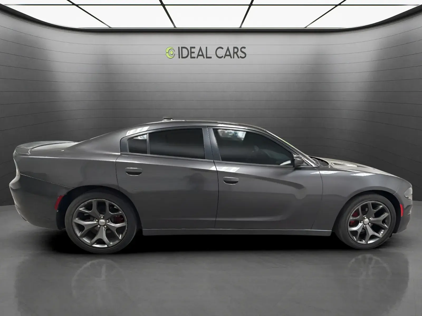 2016 Dodge Charger SXT photo 4