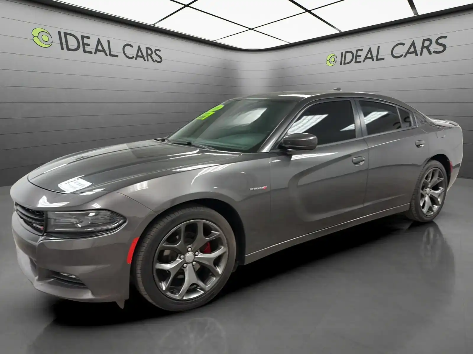 2016 Dodge Charger SXT's photo