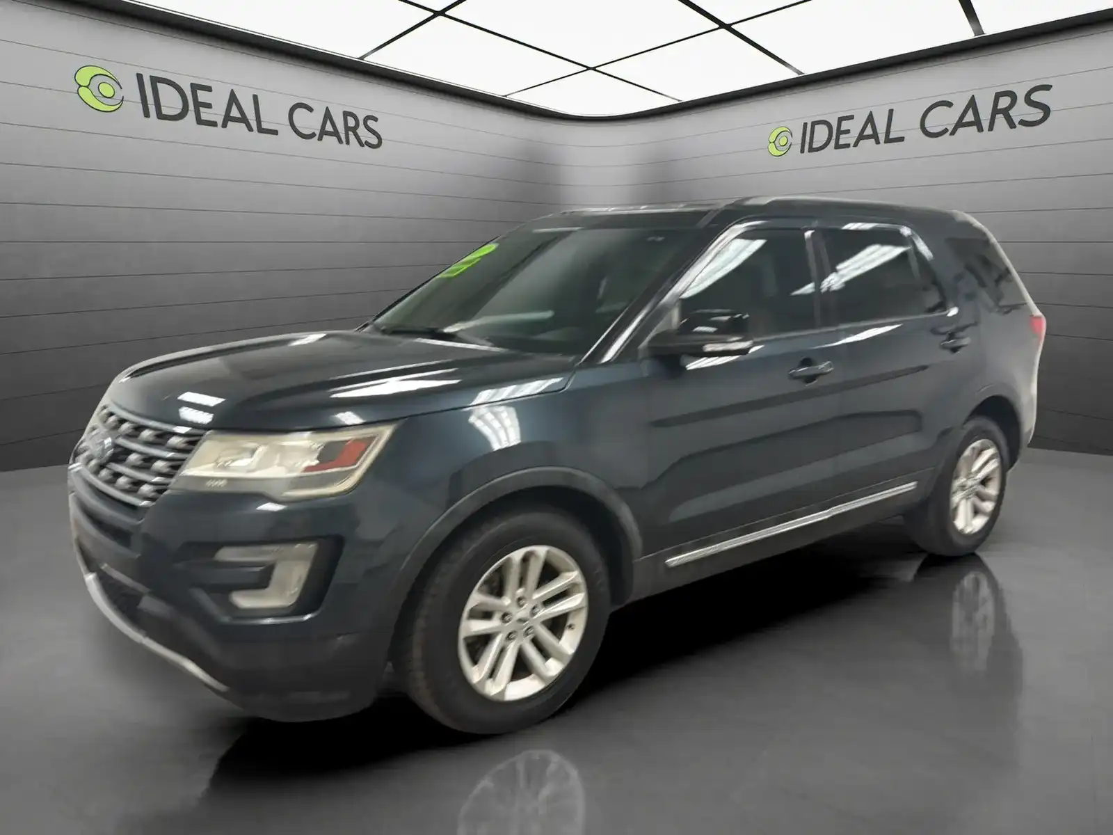 2017 Ford Explorer XLT FWD's photo