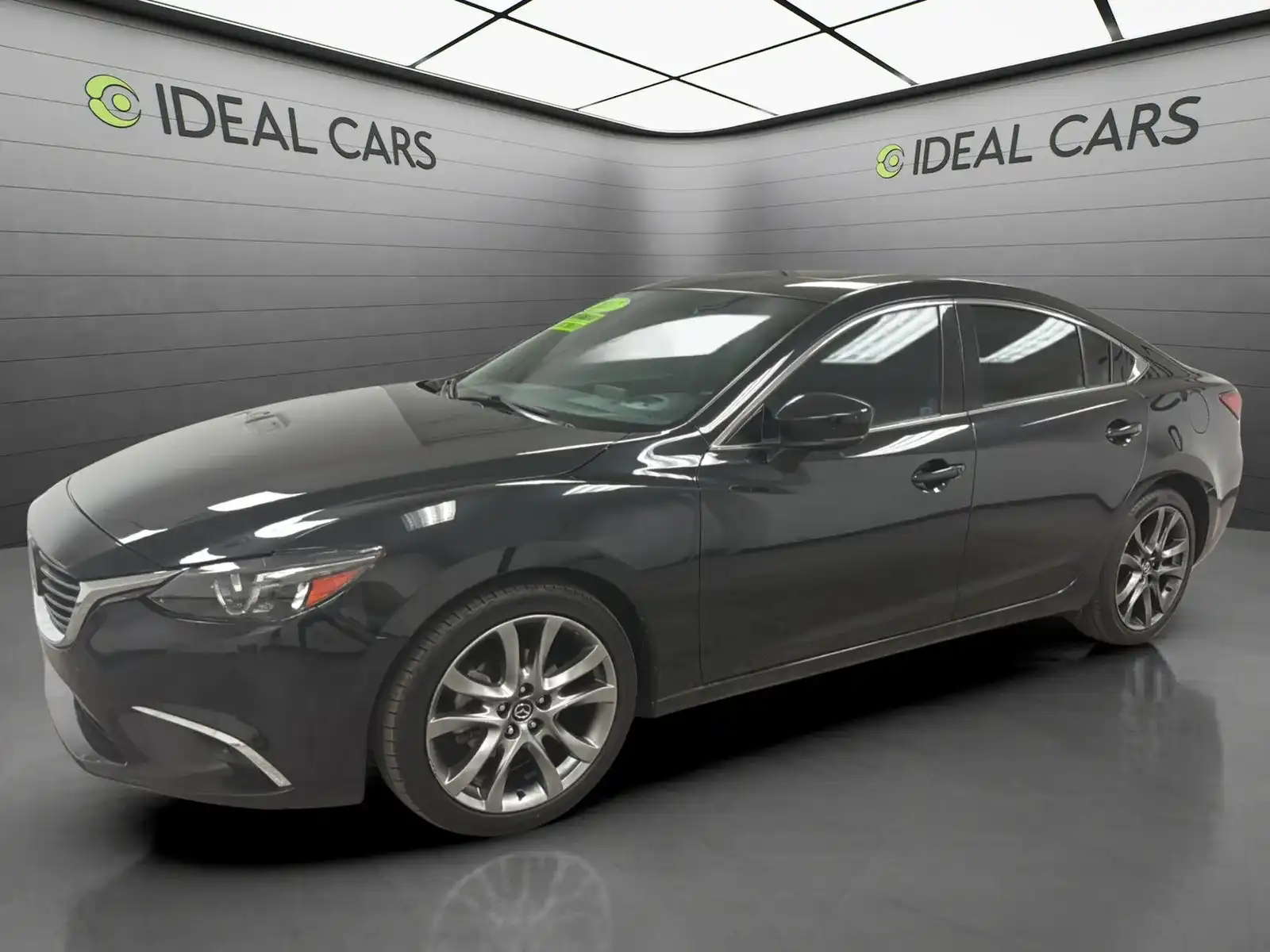 2017 Mazda EZ-6 i Grand Touring Auto's photo