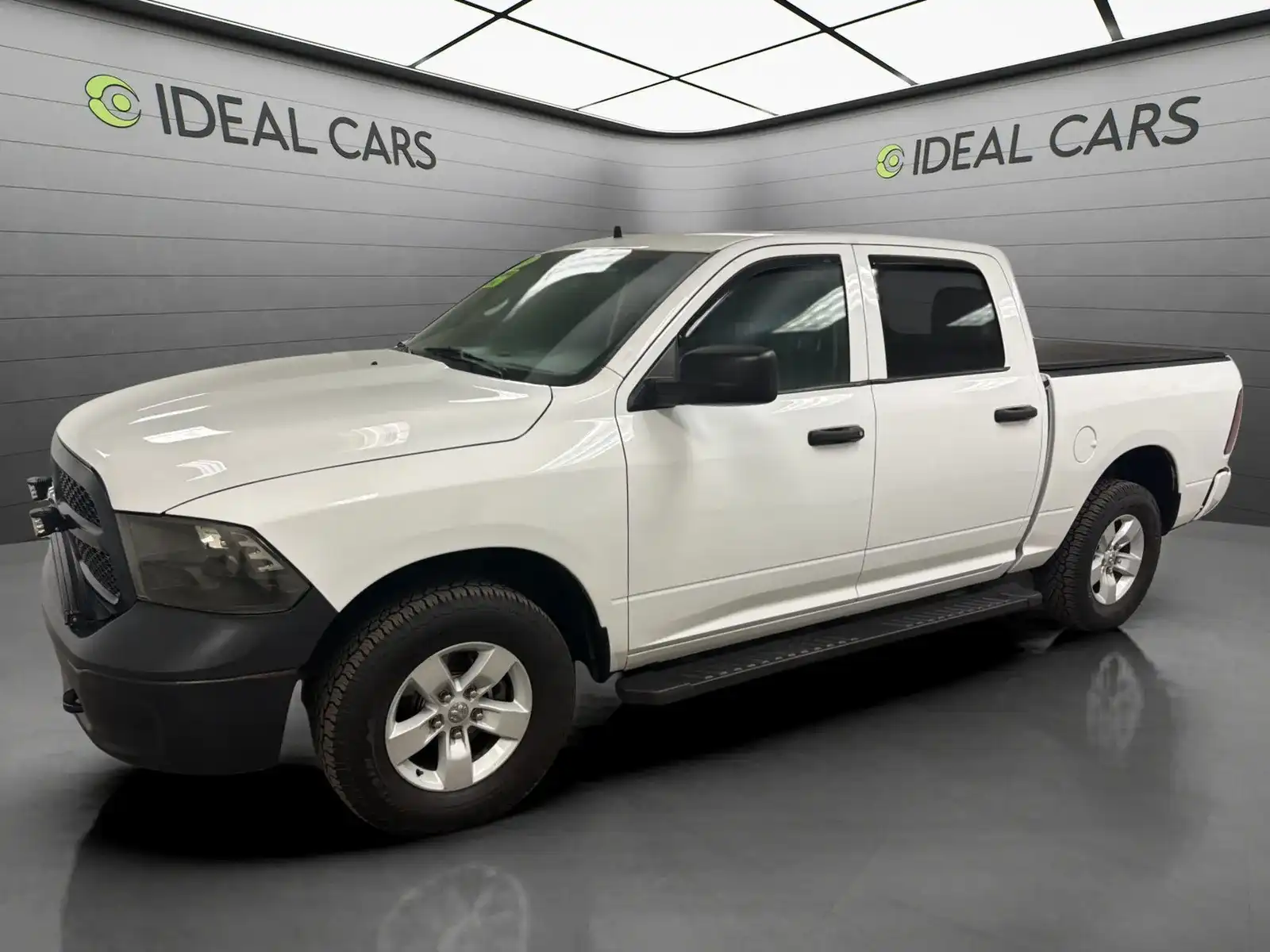 2018 RAM 1500 Classic SSV 4x4 Crew Cab 5'7's photo