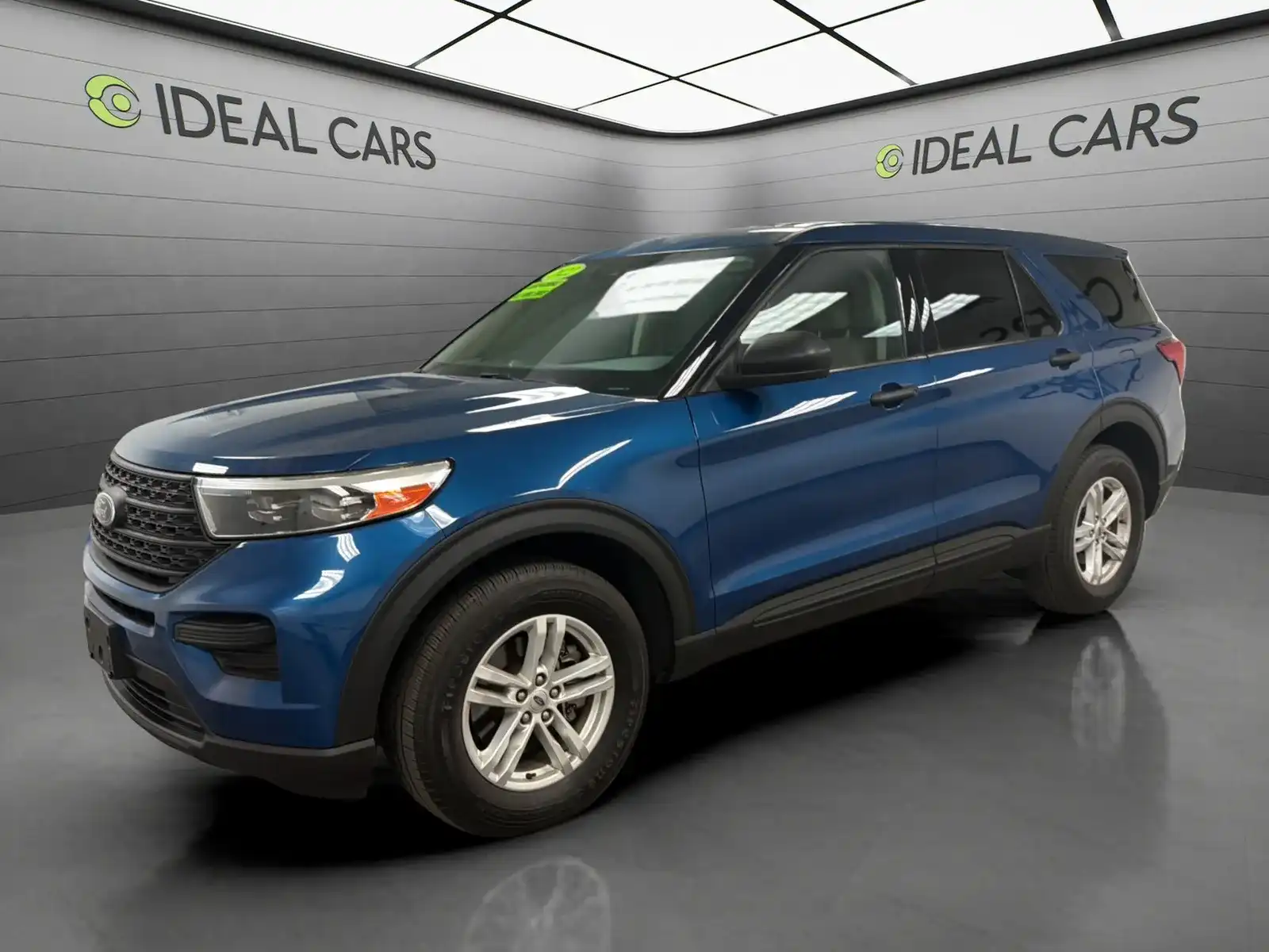 2022 Ford Explorer Base 4WD's photo