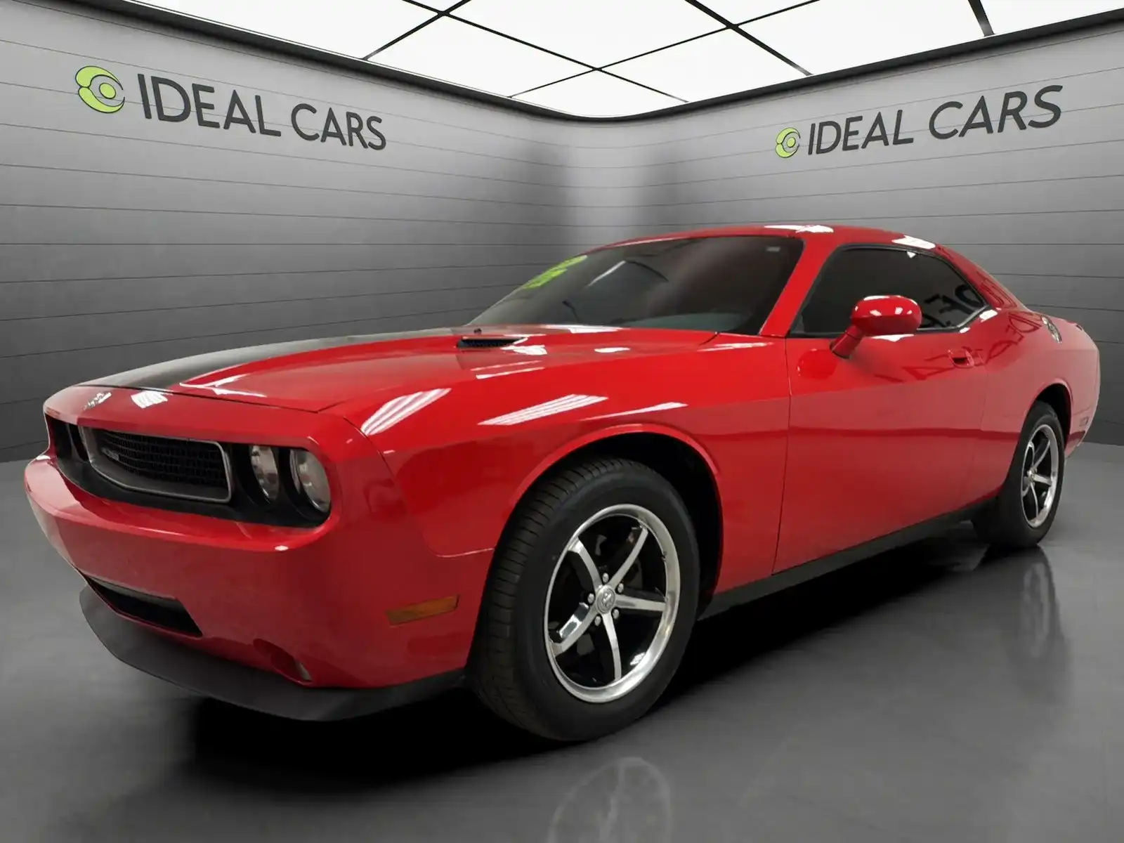 2010 Dodge Challenger SE's photo
