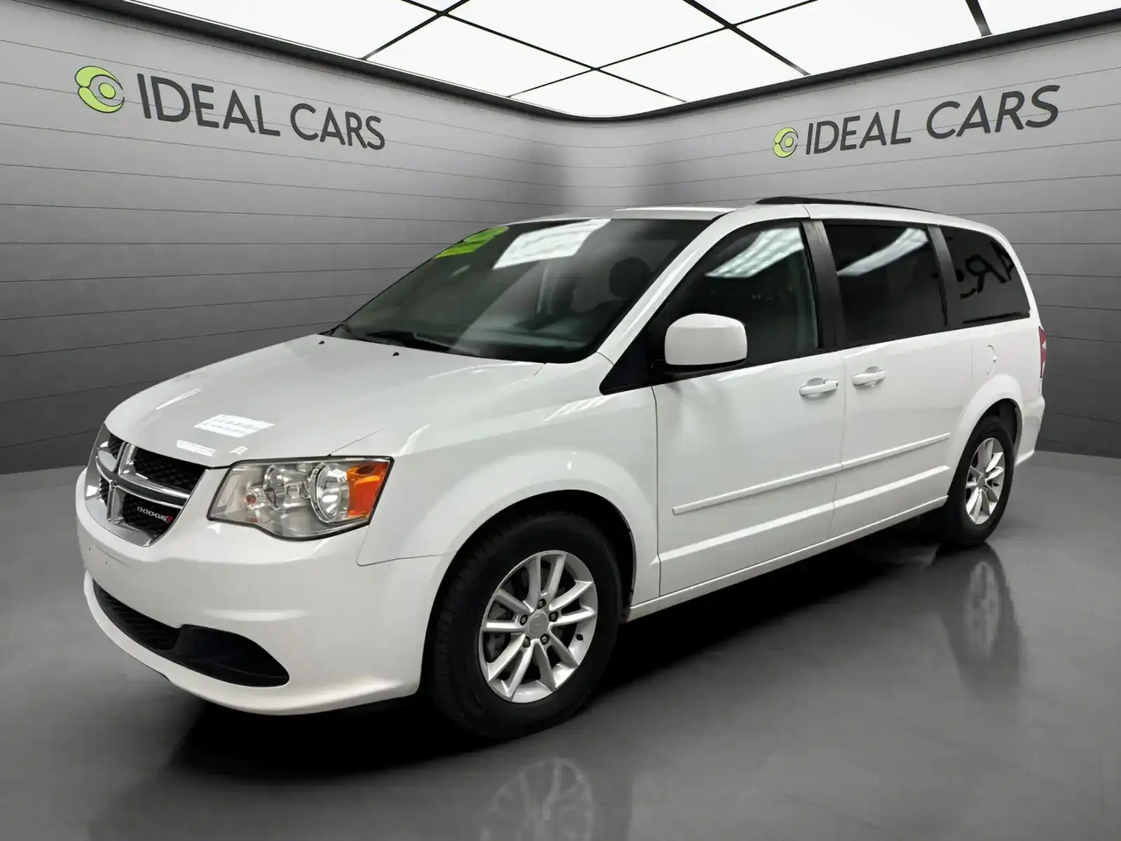 2015 Dodge Grand Caravan SXT's photo