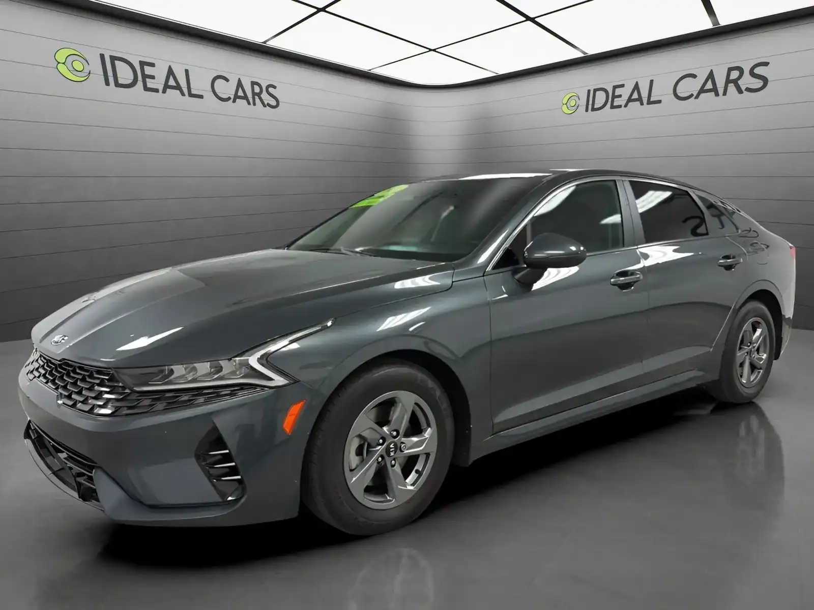 2021 Kia Optima LXS FWD's photo