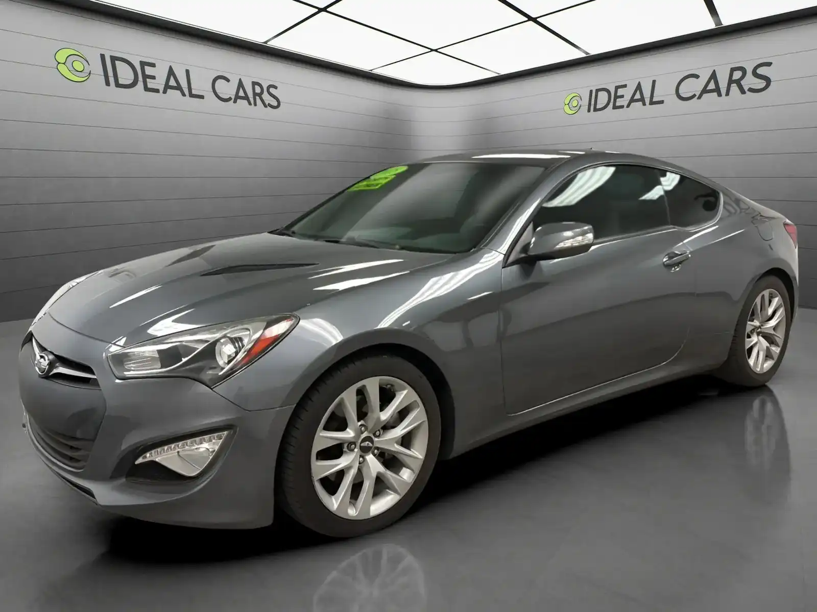2015 Hyundai Genesis Coupe 3.8 8-Speed A/T's photo