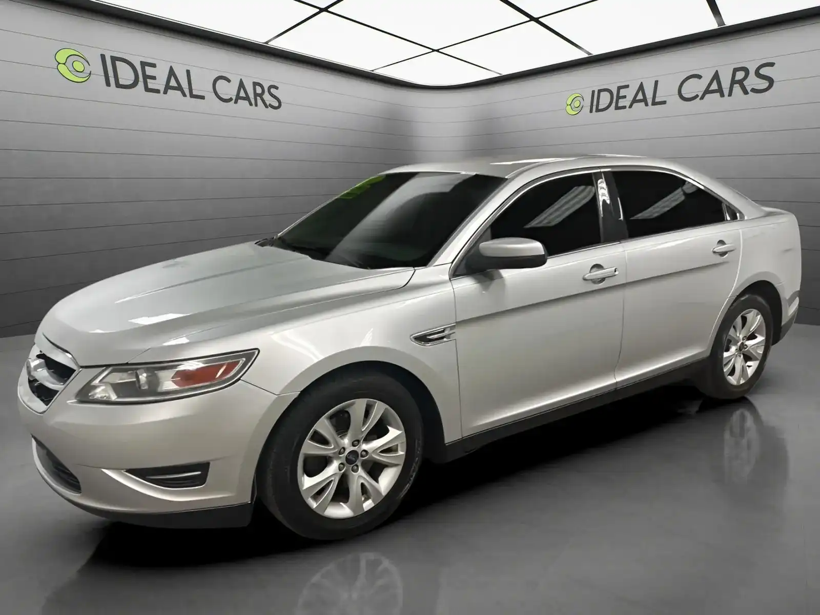 2012 Ford Taurus SEL FWD's photo