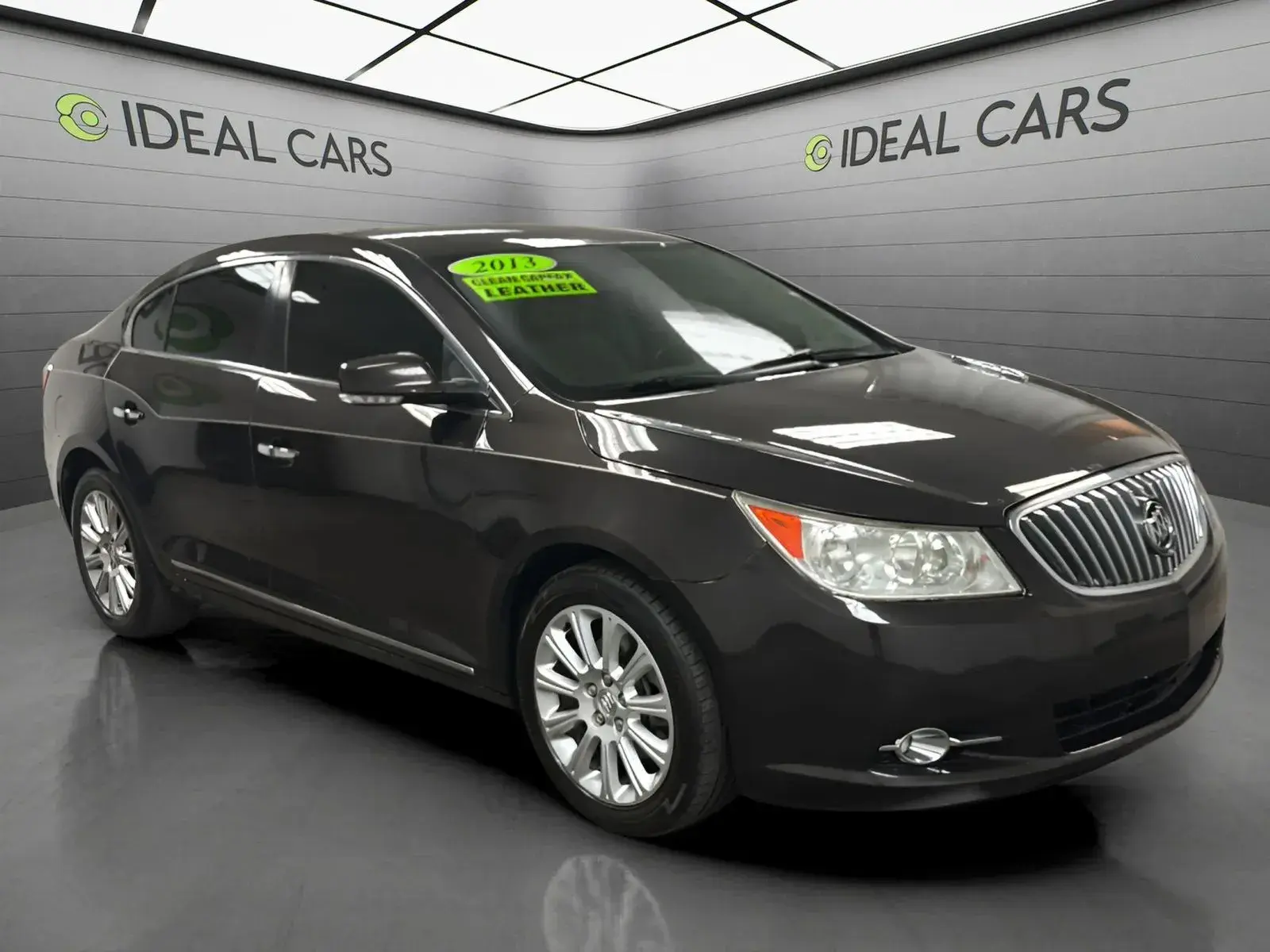 2013 Buick LaCrosse Leather photo 3