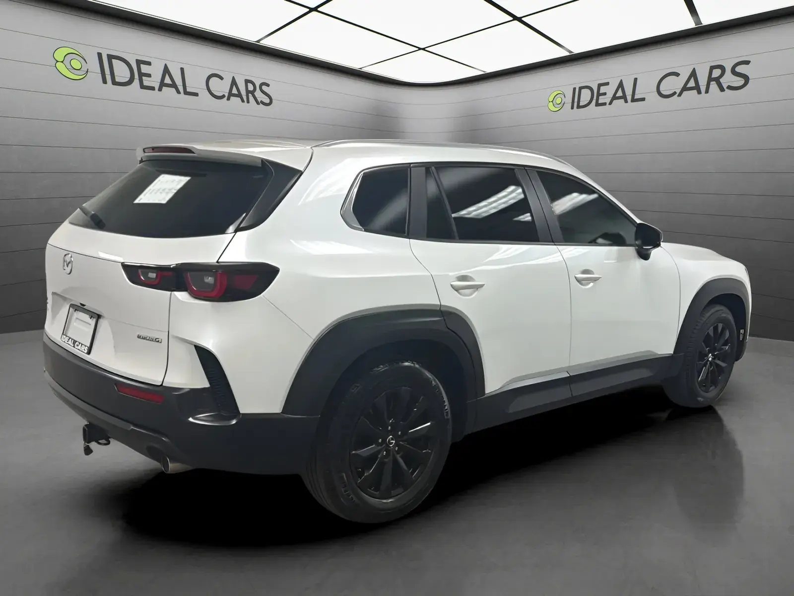 2023 Mazda CX-50 2.5 Preferred Plus S photo 5