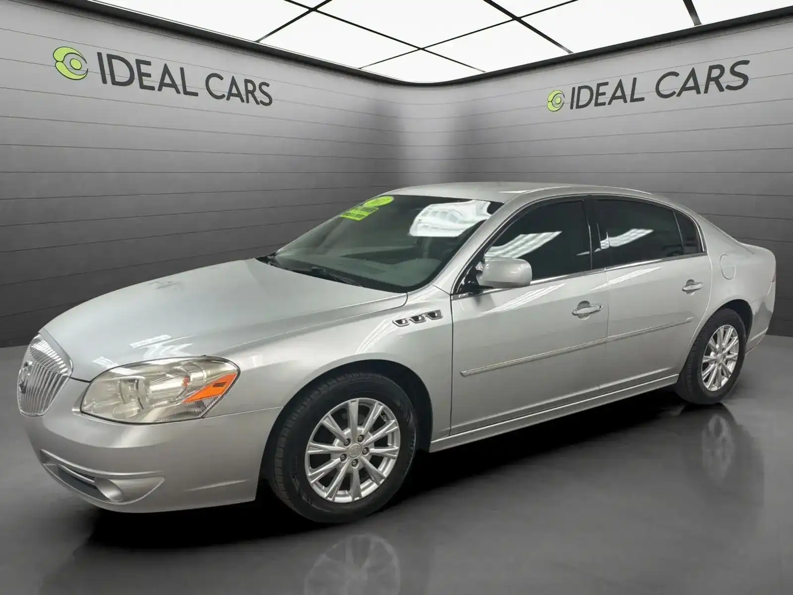 2011 Buick Lucerne CX's photo