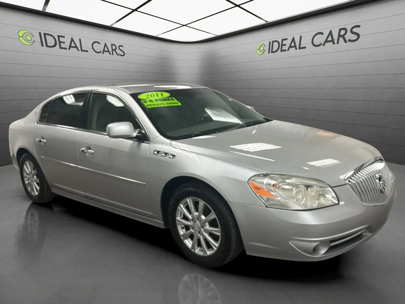 2011 Buick Lucerne CX photo 3