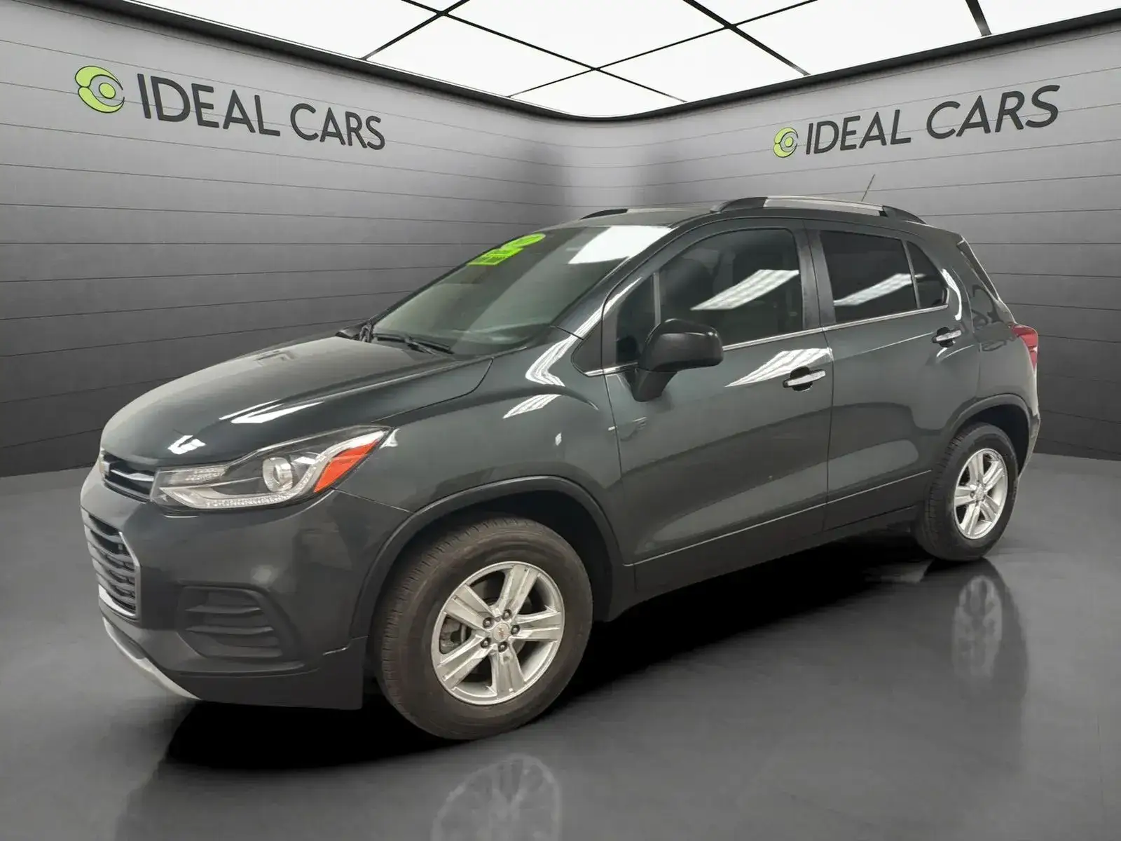 2017 Chevrolet Trax LT photo 1