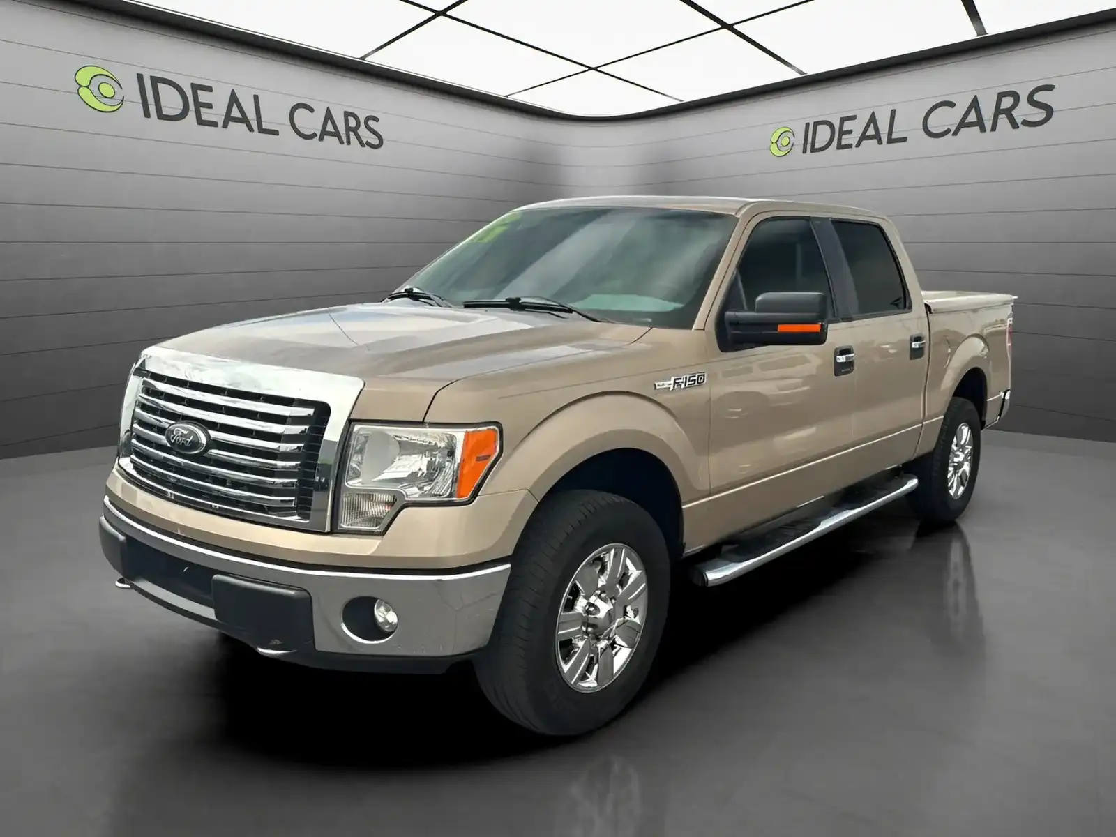 2012 Ford F-150 XLT 4WD SuperCrew 145 in's photo