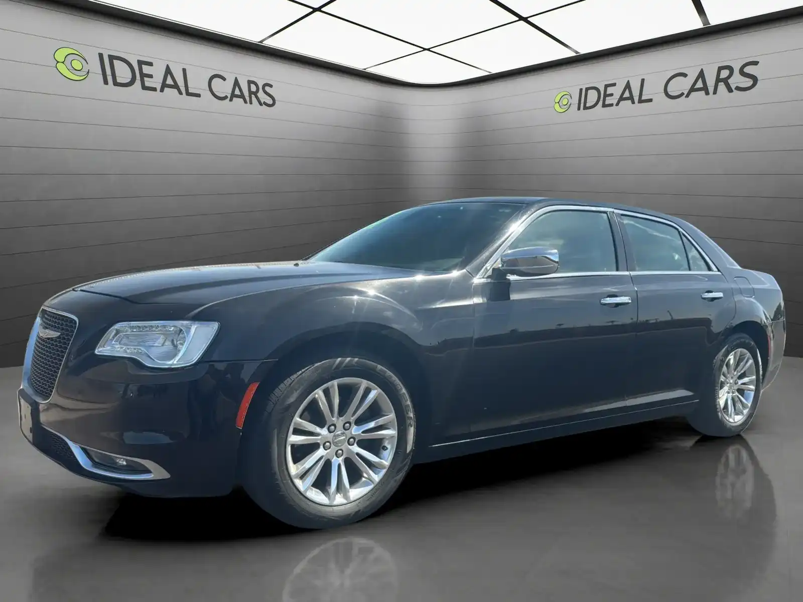2016 Chrysler 300 C's photo