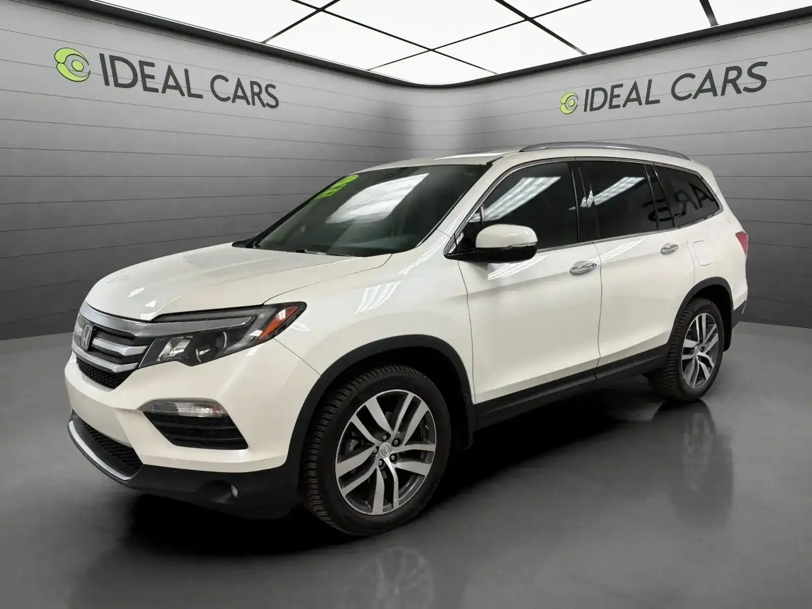 2017 Honda Pilot Elite 4WD's photo