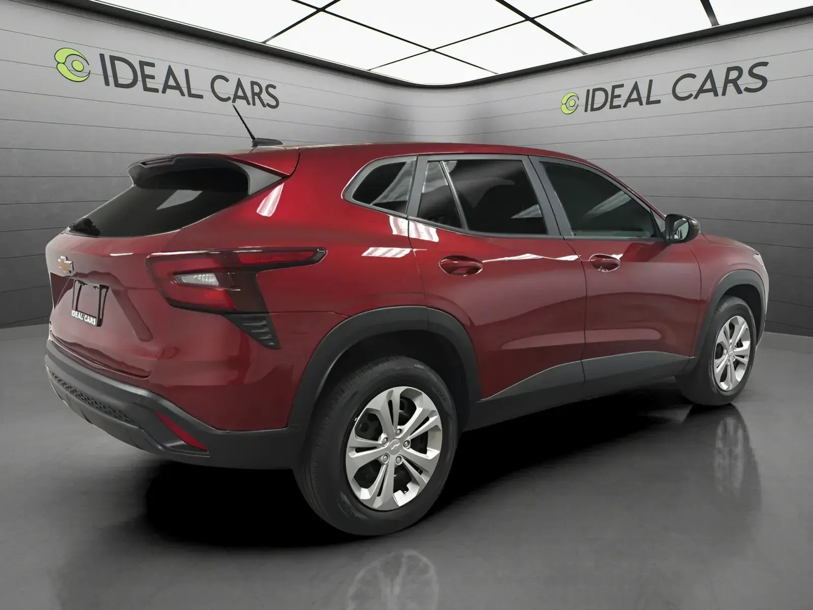 2025 Chevrolet Trax LS photo 5