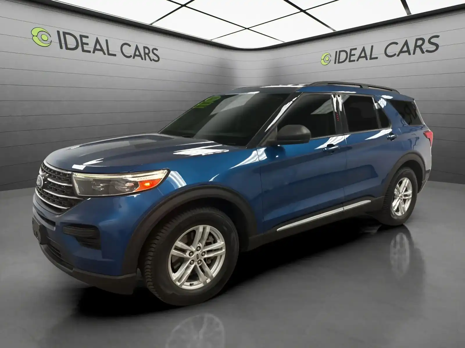 2020 Ford Explorer XLT RWD's photo