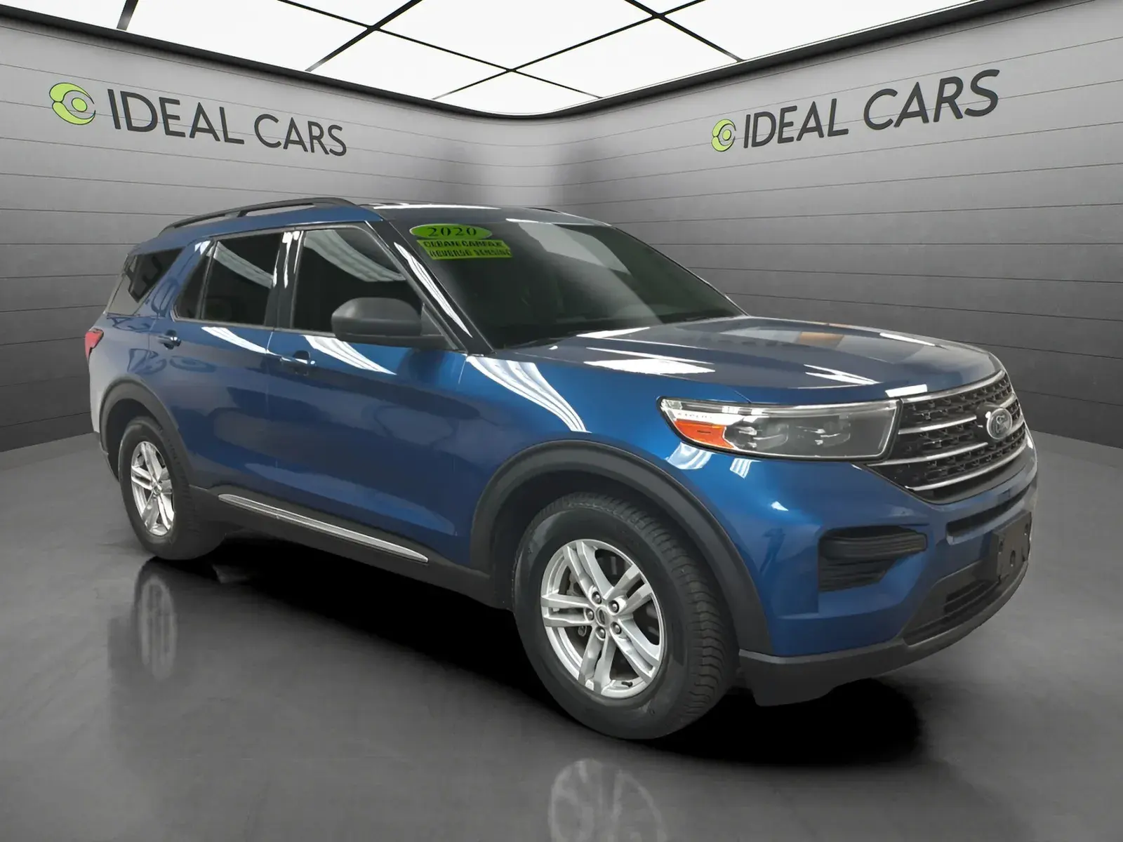 2020 Ford Explorer XLT RWD photo 3
