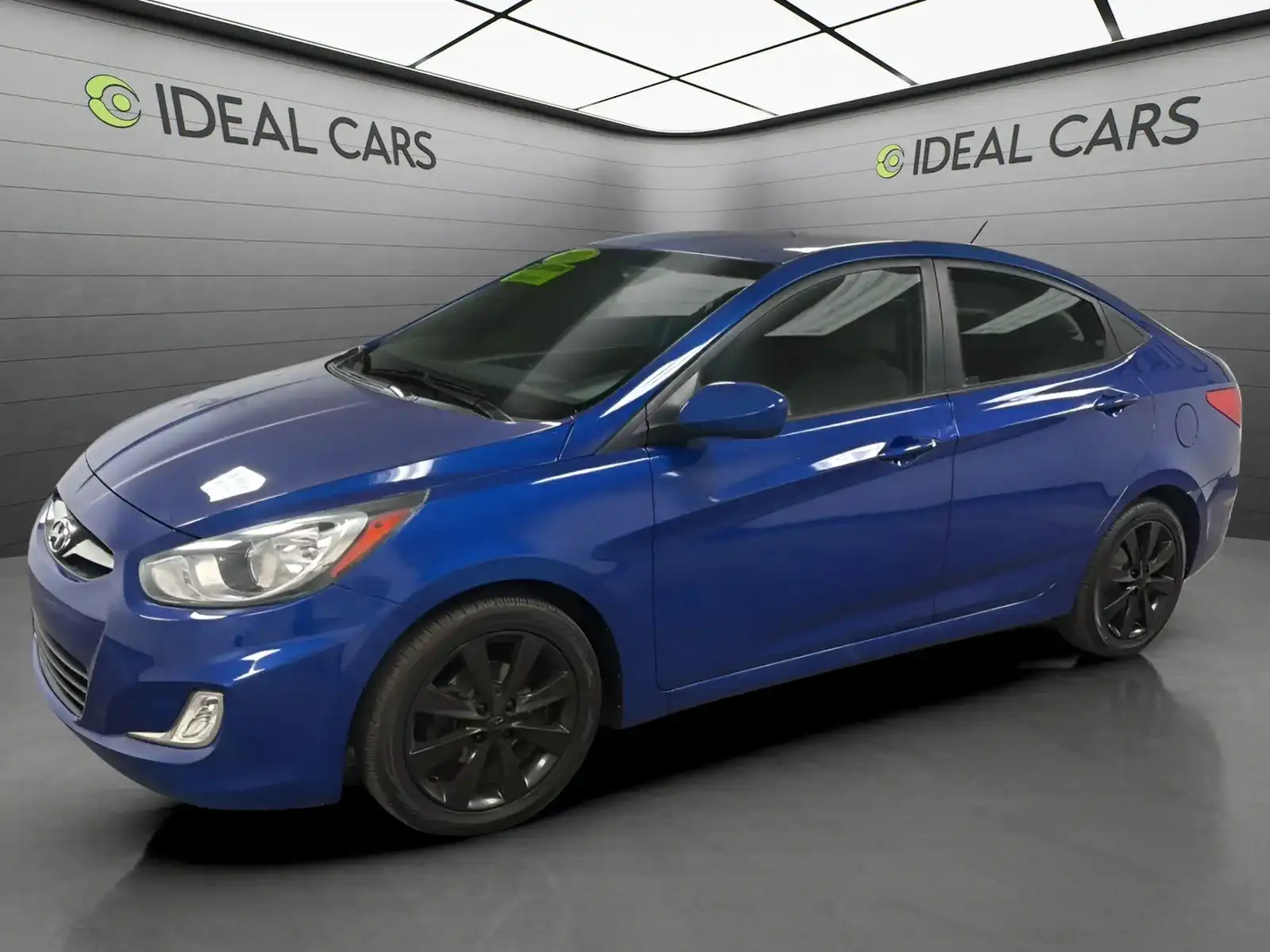 2012 Hyundai Accent GLS 6AT 4-Door's photo