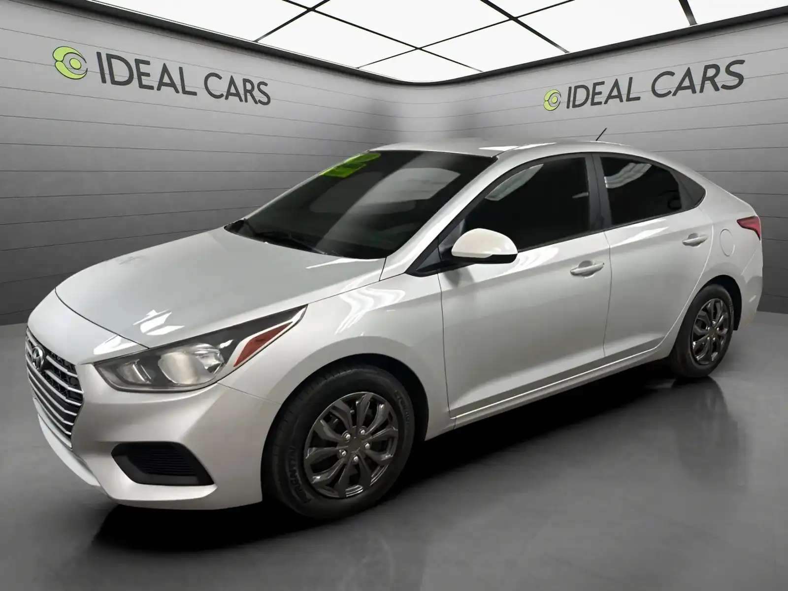 2020 Hyundai Accent SE CVT 4-Door 6-Speed's photo