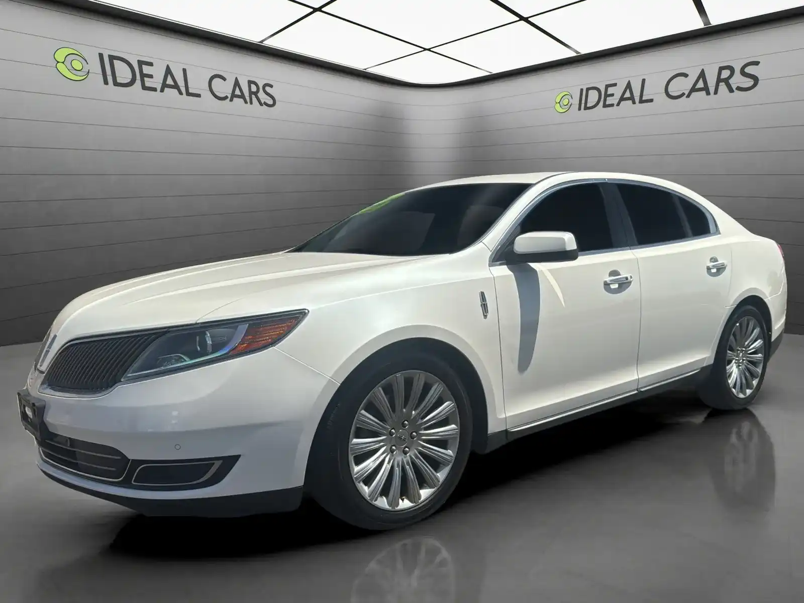 2014 Lincoln MKS FWD's photo
