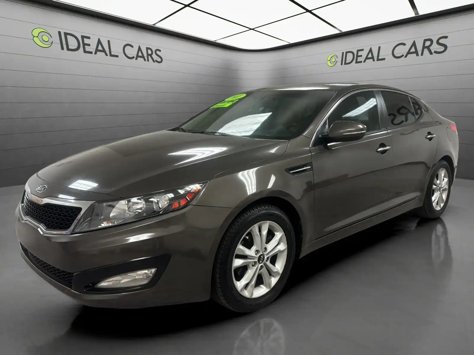 2011 Kia Optima EX AT's photo