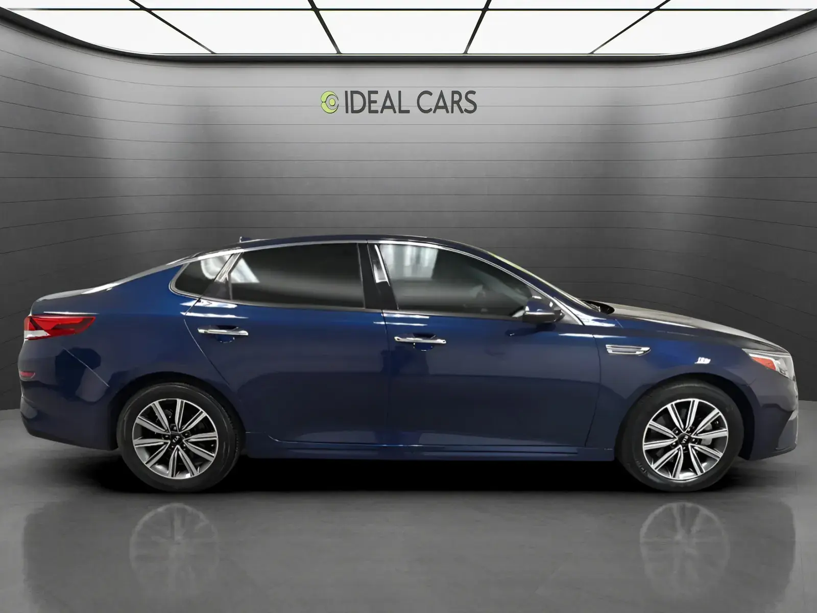 2019 Kia Optima EX Auto photo 4