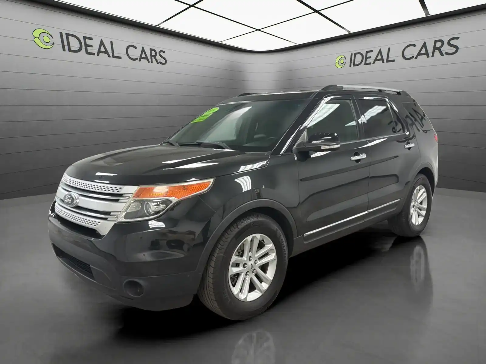 2015 Ford Explorer XLT's photo