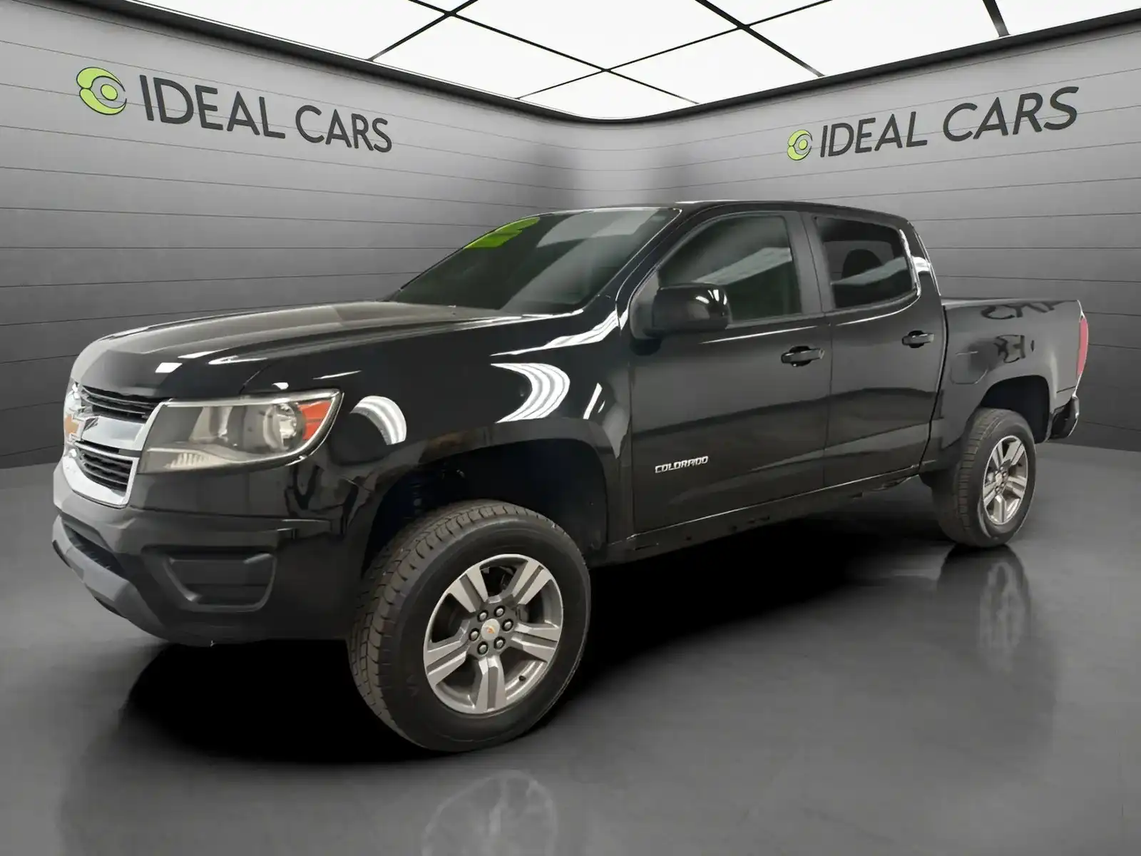 2017 Chevrolet Colorado Work Truck 2WD Crew Cab Short Box's photo