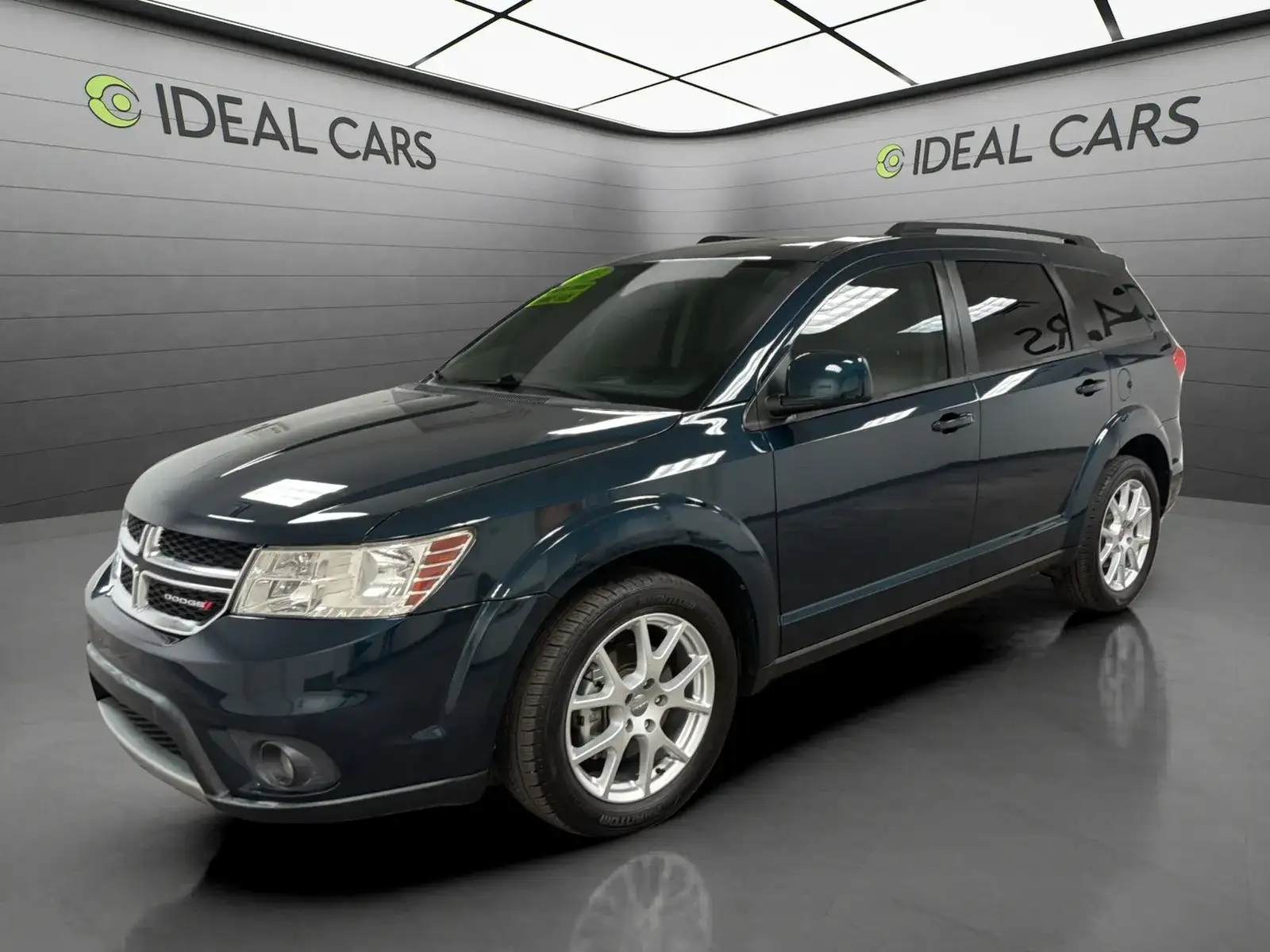 2013 Dodge Journey SXT FWD's photo