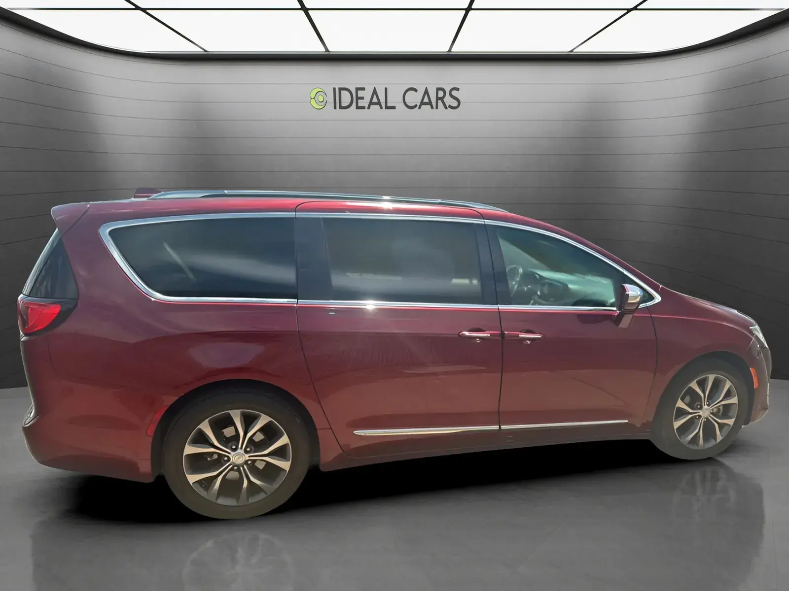 2017 Chrysler Pacifica Limited photo 4