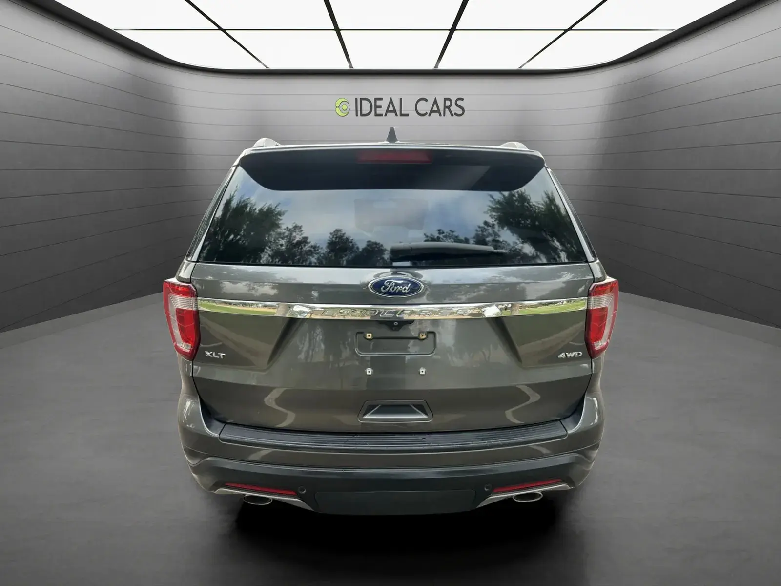 2018 Ford Explorer XLT 4WD photo 5