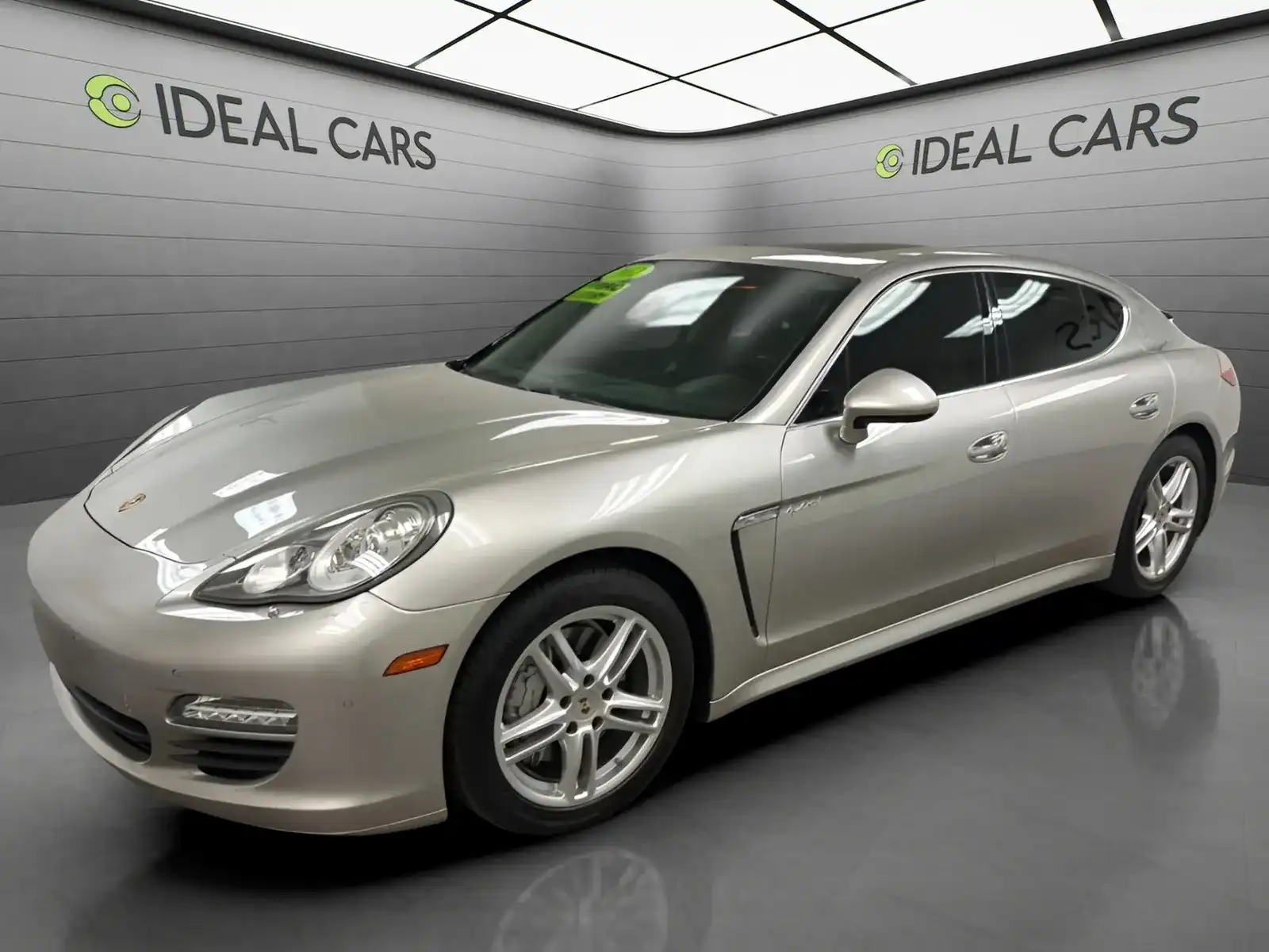 2012 Porsche Panamera S Hybrid's photo