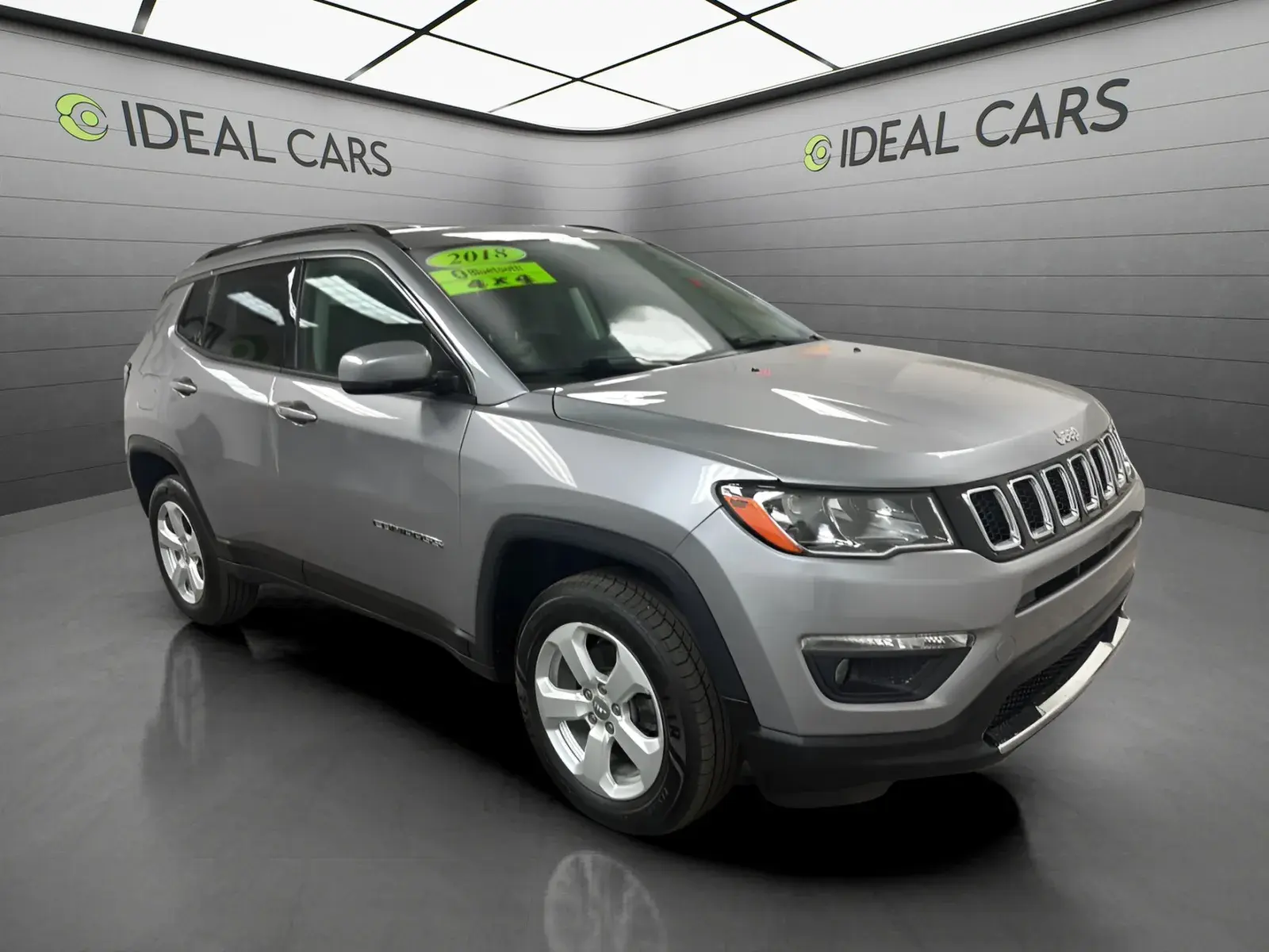 2018 Jeep Compass Latitude 4WD photo 3
