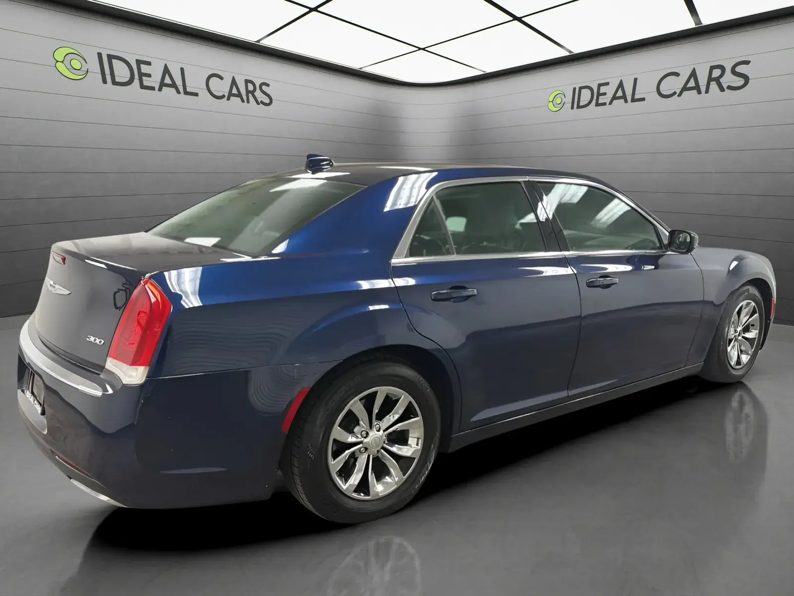 2016 Chrysler 300 Limited photo 5