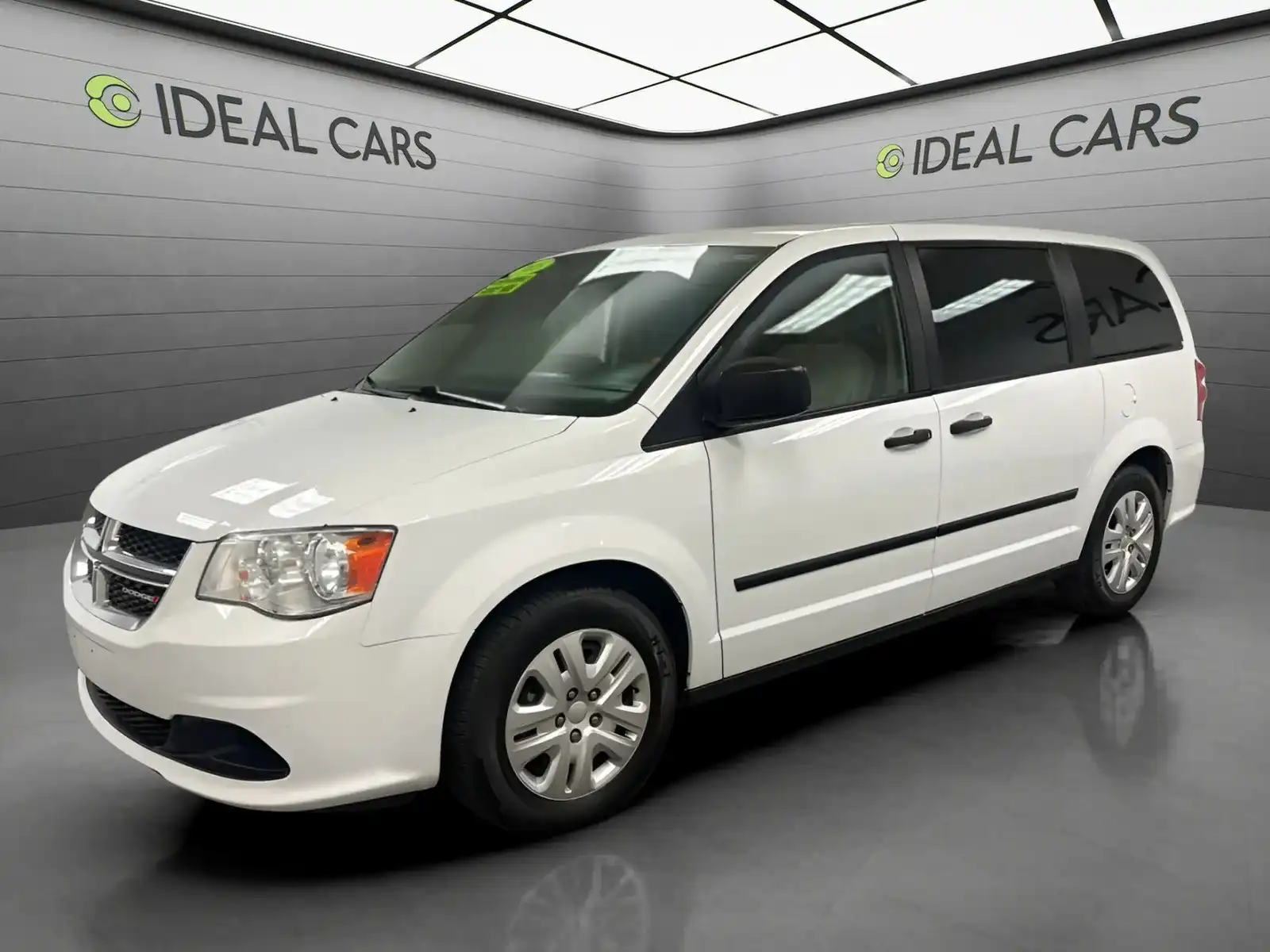2015 Dodge Grand Caravan American Value Package's photo