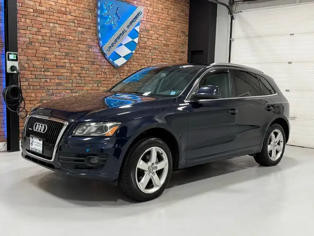2010 Audi Q5 3.2 quattro Tiptronic Premium's photo