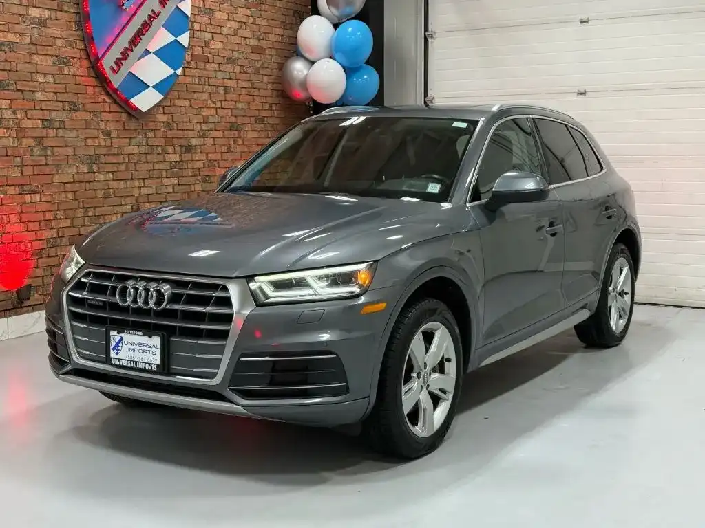 2018 Audi Q5 2.0T quattro S tronic Premium Plus's photo