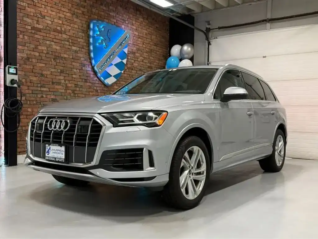 2022 Audi Q7 55 Premium Plus quattro Tiptronic's photo