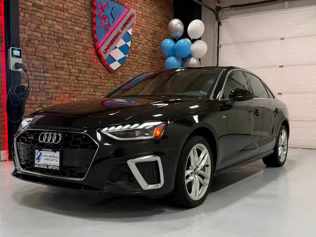 2020 Audi A4 45 quattro S tronic Prestige's photo