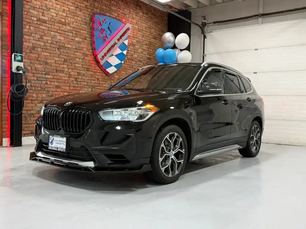2021 BMW X1 xDrive28i's photo