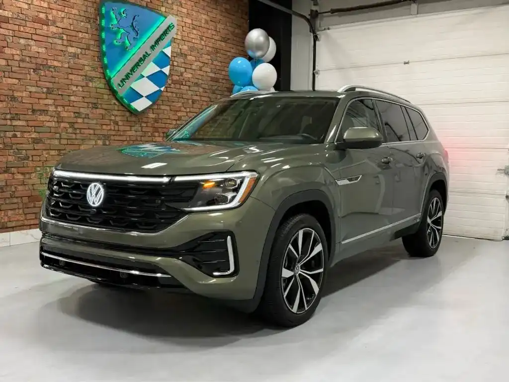 2026 Volkswagen Atlas 2.0T SEL Premium R-Line 4MOTION's photo