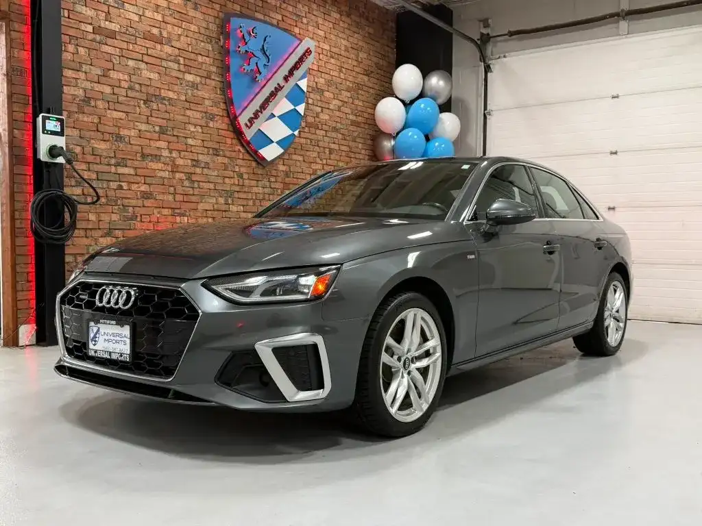 2020 Audi A4 45 quattro S tronic Premium's photo