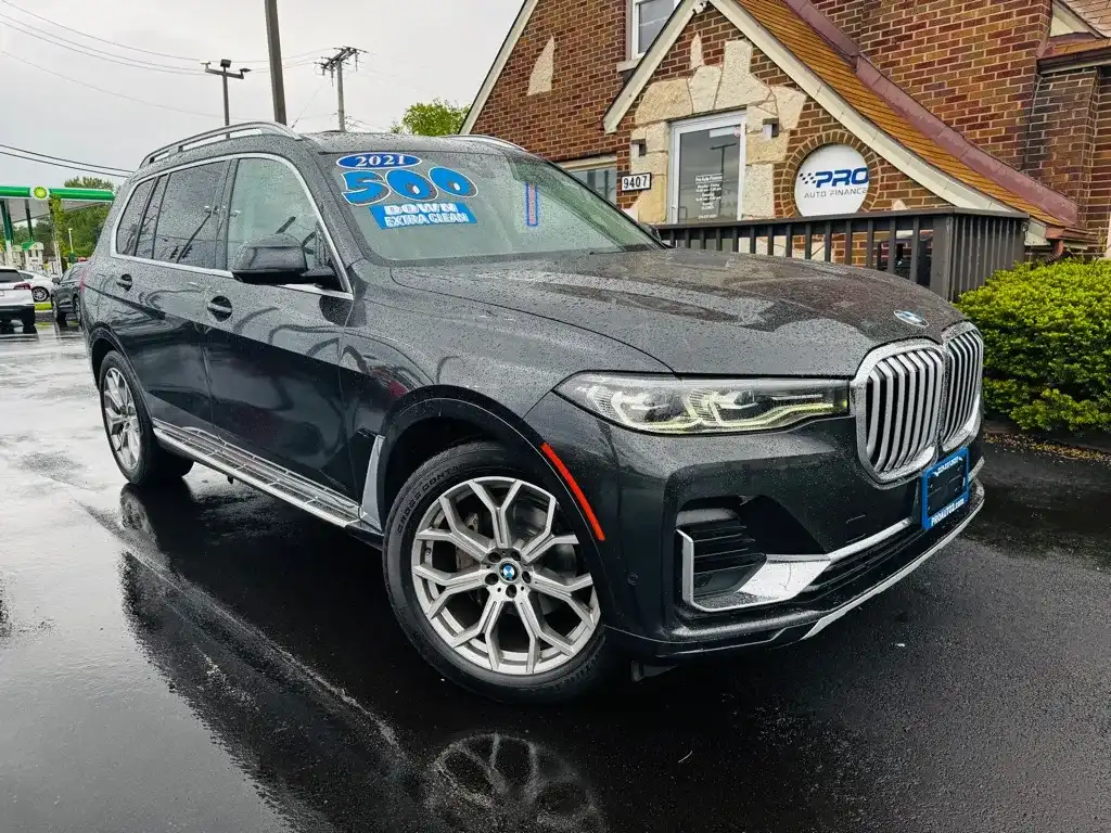 2021 BMW X7 xDrive40i's photo