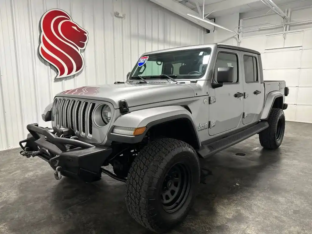 2021 Jeep Gladiator Overland's photo