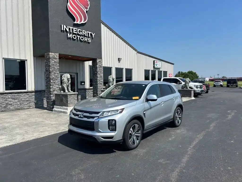 2022 Mitsubishi Outlander Sport 2.0 ES FWD CVT's photo