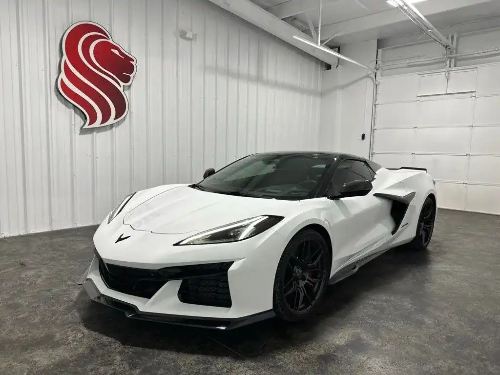 2025 Chevrolet Corvette Z06 Convertible 3LZ's photo