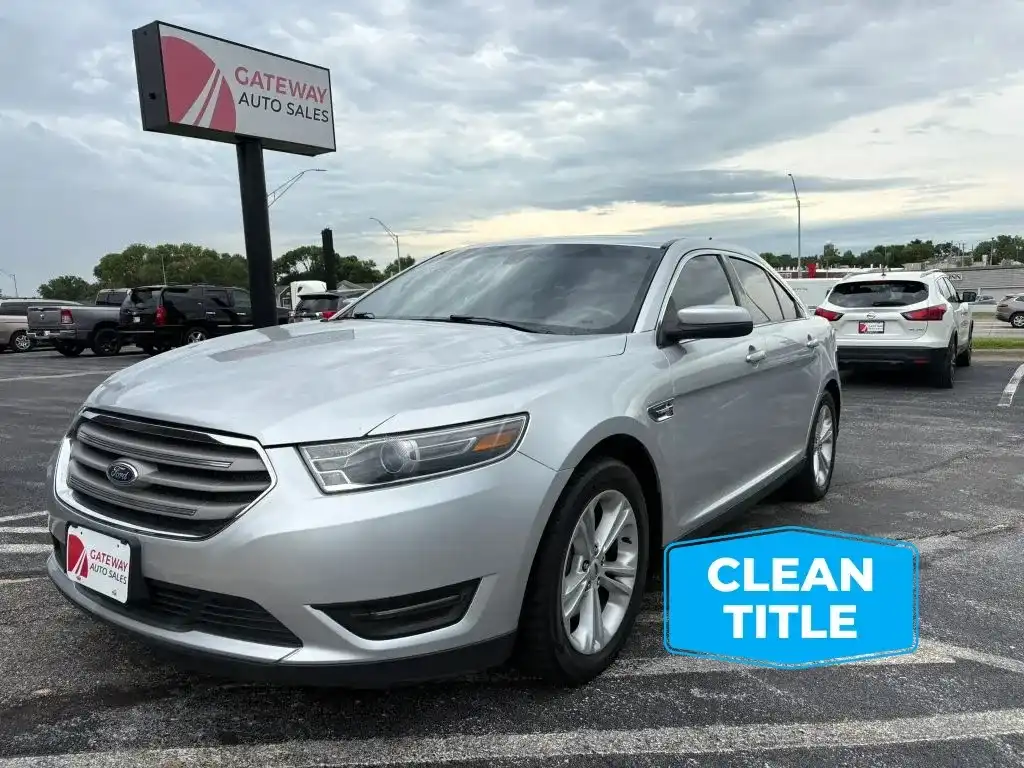 2017 Ford Taurus SEL AWD's photo
