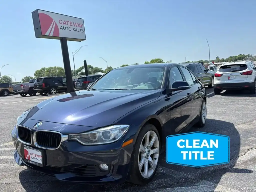 2013 BMW 3 Series 335i xDrive Sedan's photo